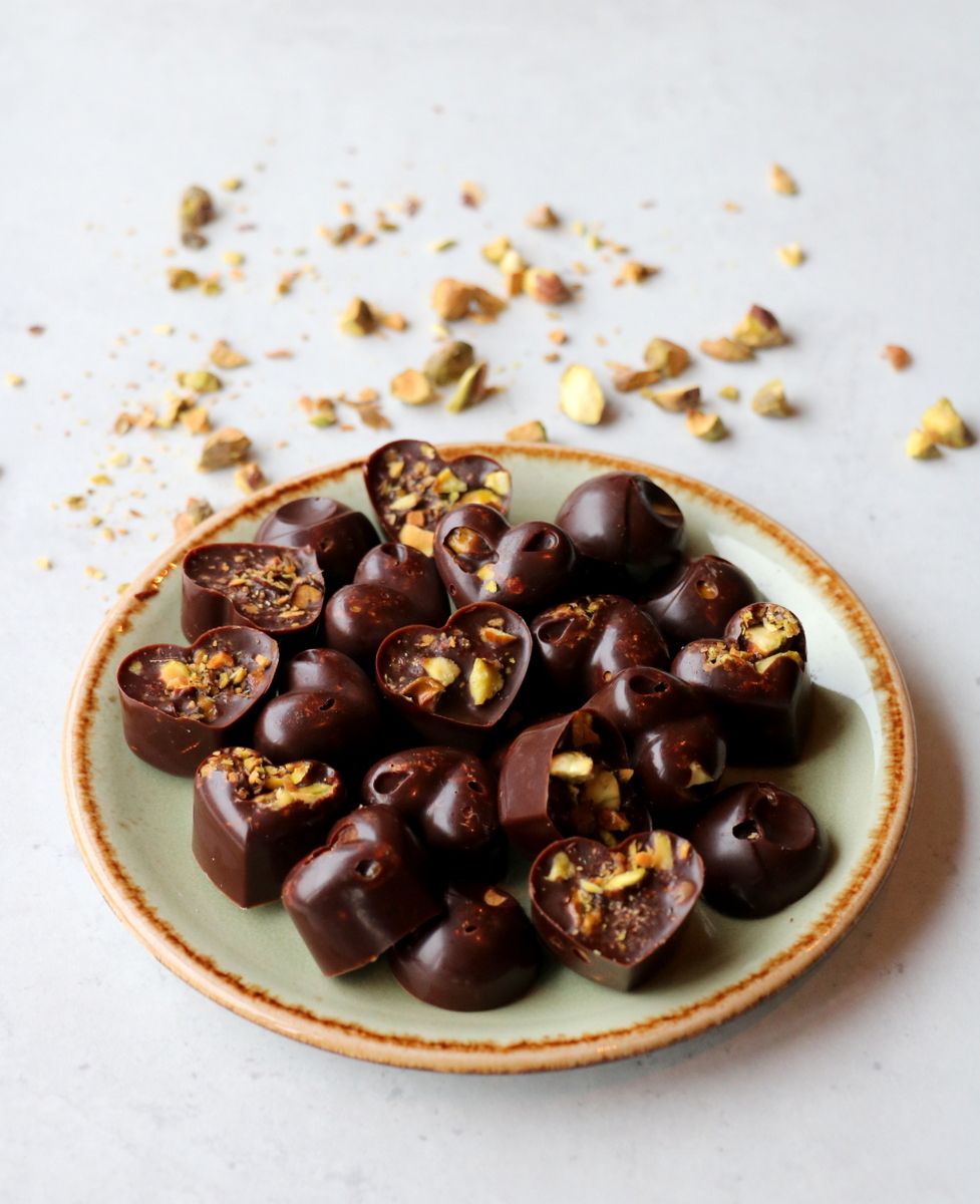 Heimelaga sjokkis med karamelliserte pistasjenøtter