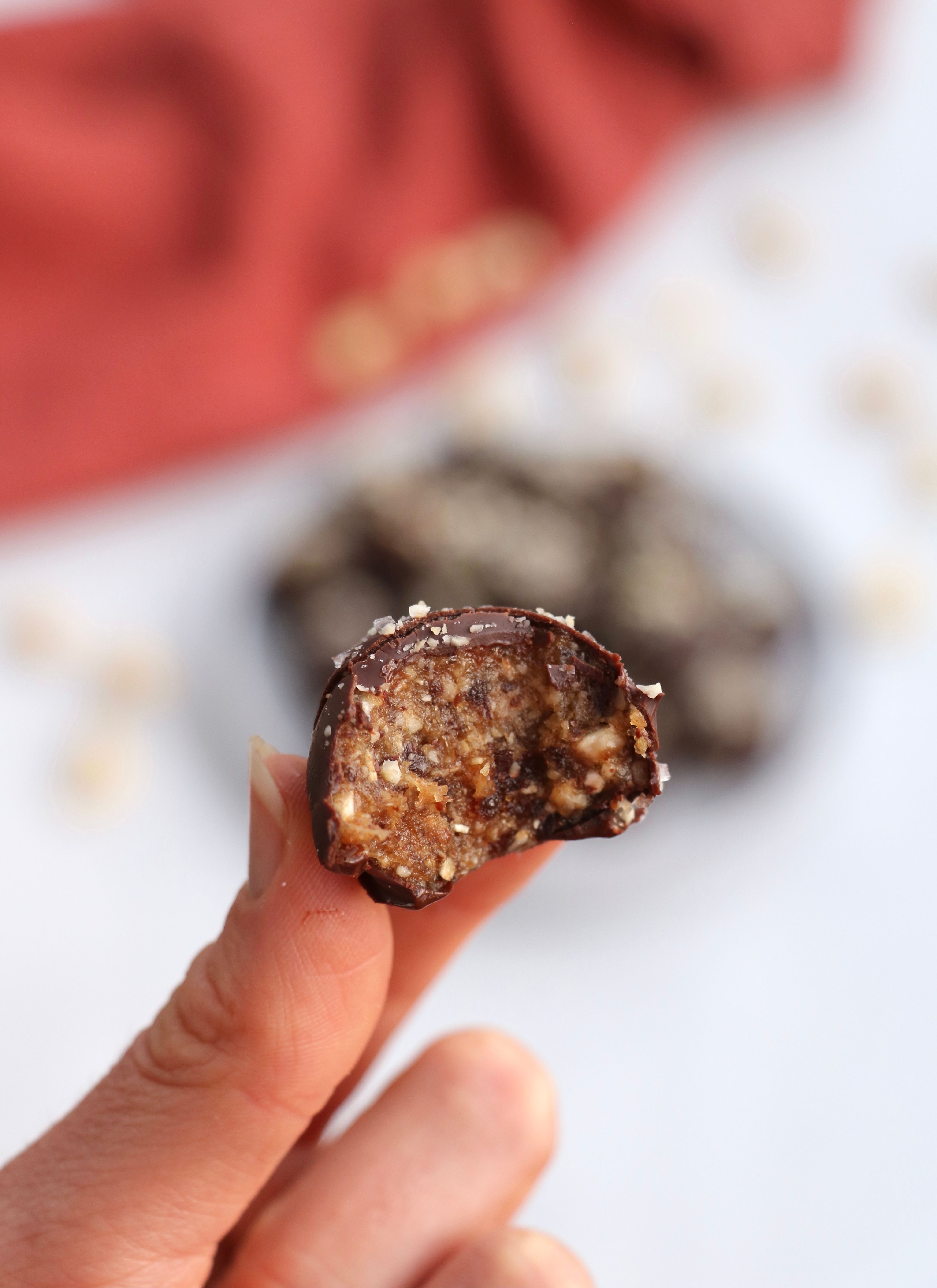 Søte, seige cashewkuler med kun 3 ingredienser!