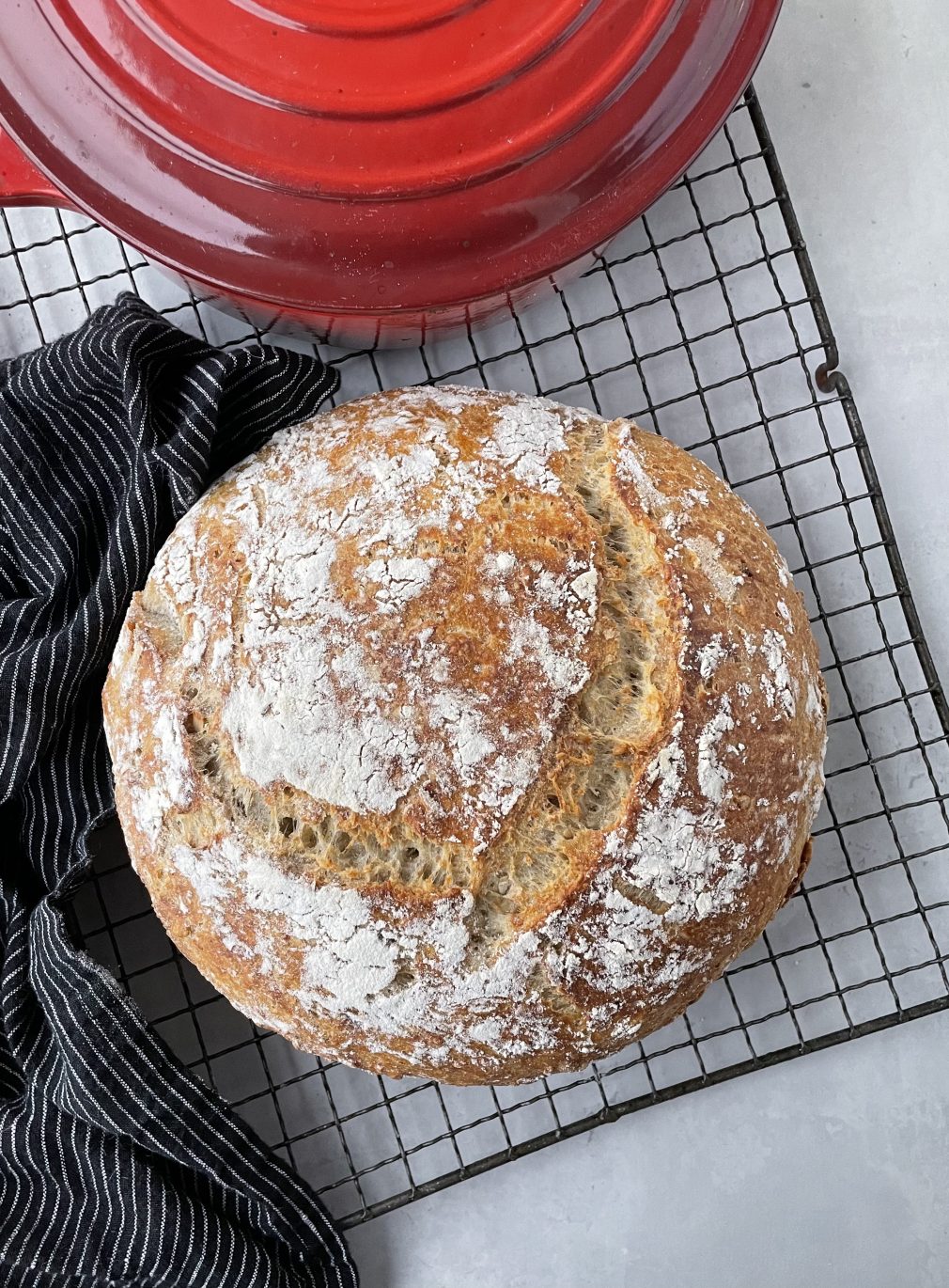 Eltefritt surdeigsbrød av havre & spelt i gryte