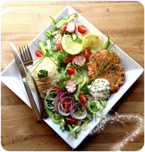 Heimelaga lakseburger