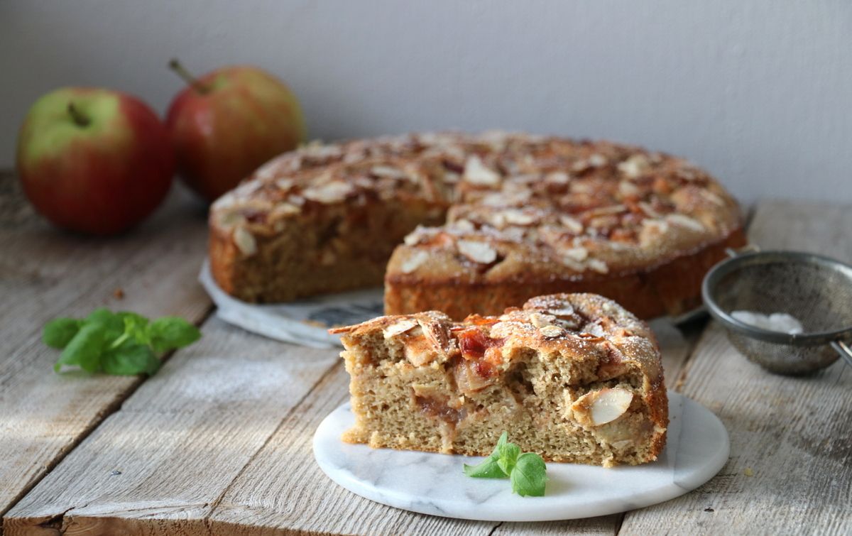 Saftig og sukkerfri eplekake