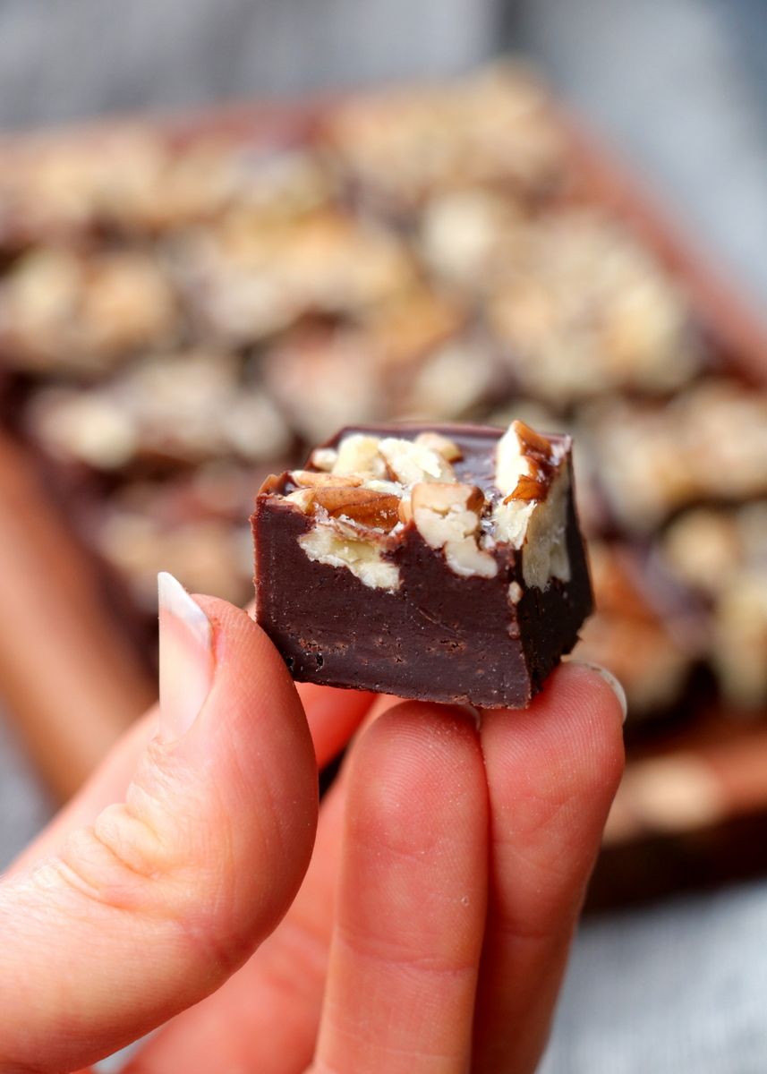 Sukkerfri sjokoladekonfekt med kaffesmak og nøtter