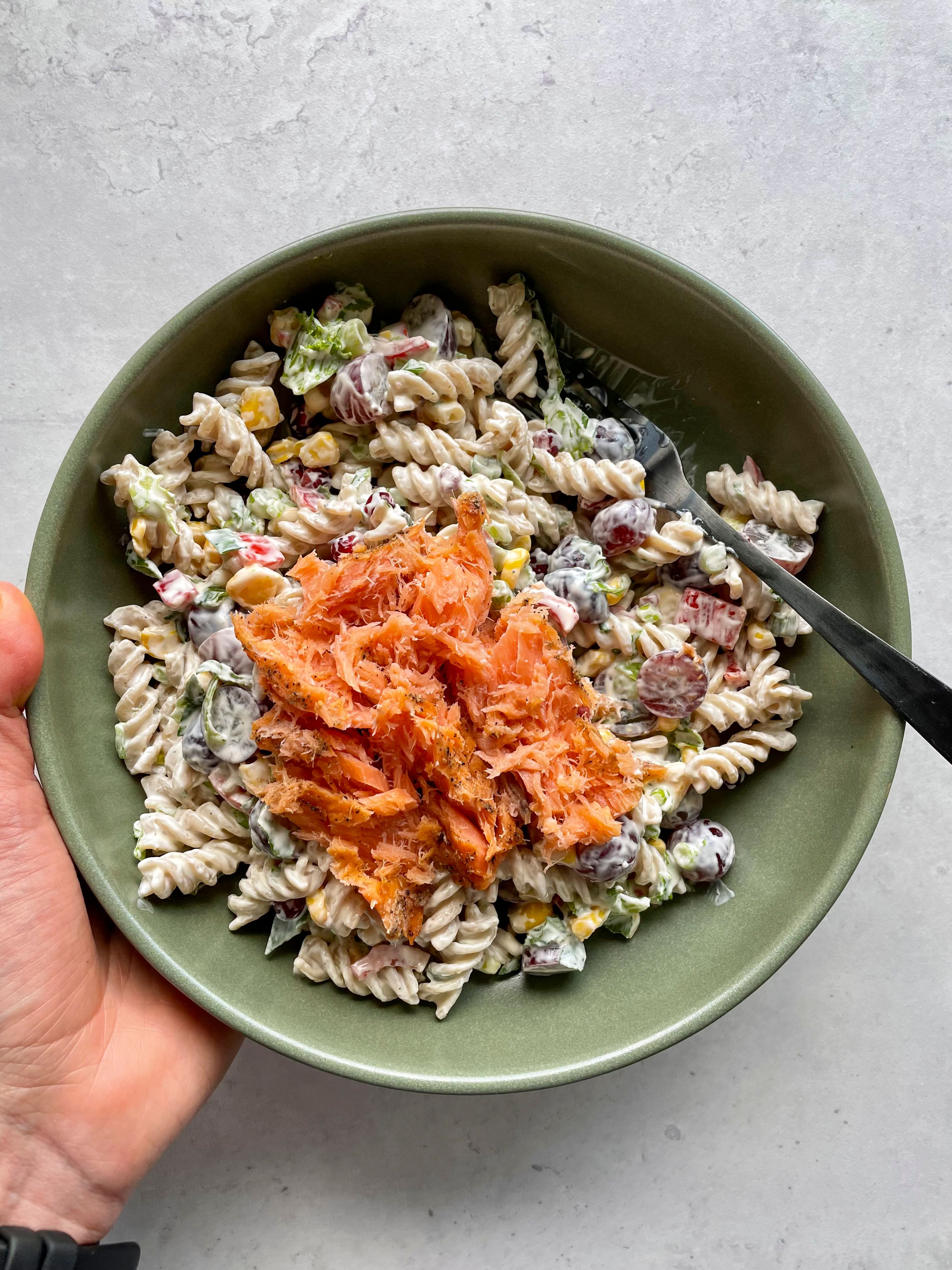 Krema pastasalat med laks