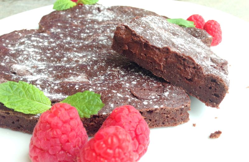 Sunn brownies med innbakt sjokoladeglasur