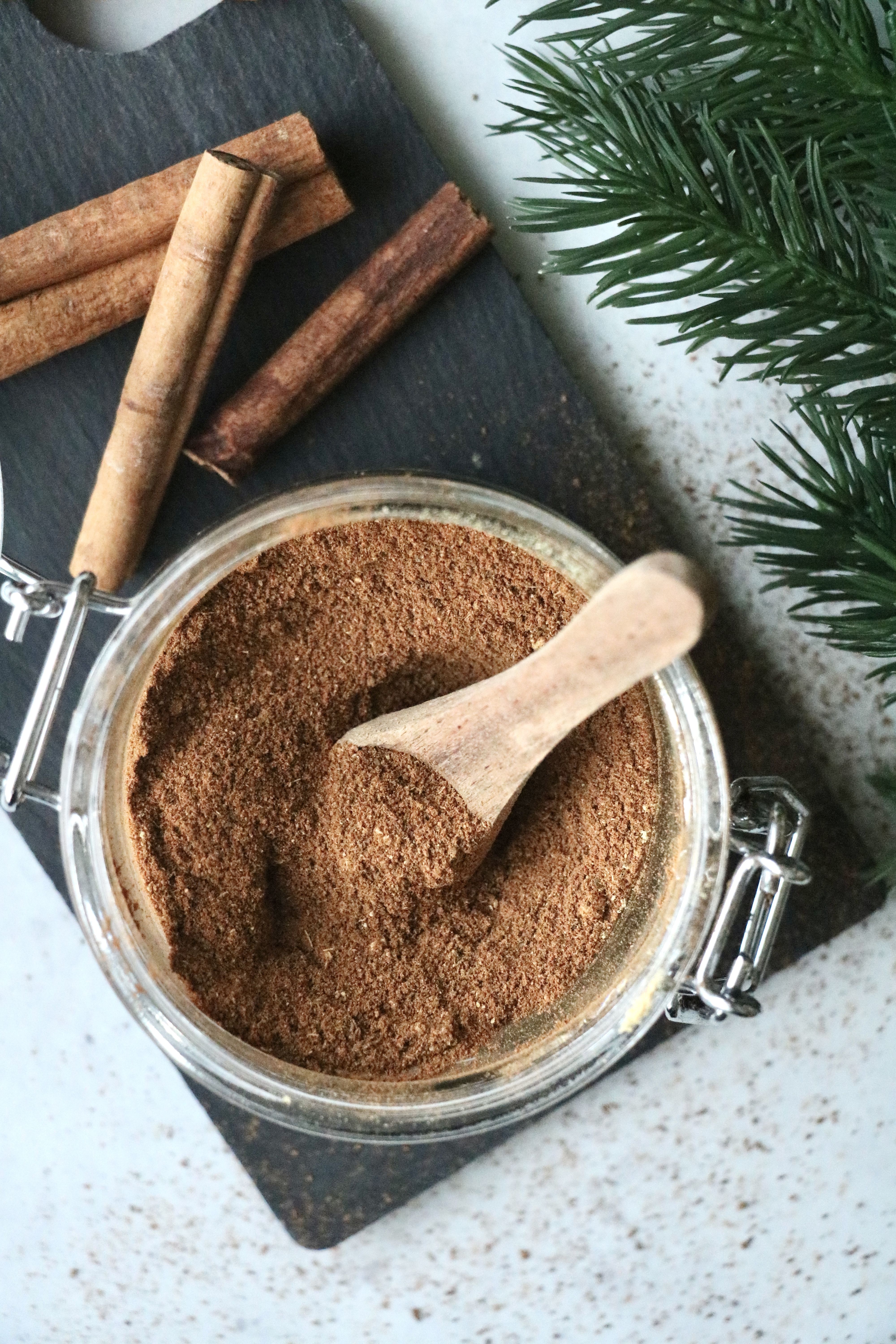 Lag pepperkakekrydderet sjølv!