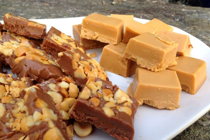 Tips til sunn helgekos: vaniljefudge & peanøtt-sjokofudge