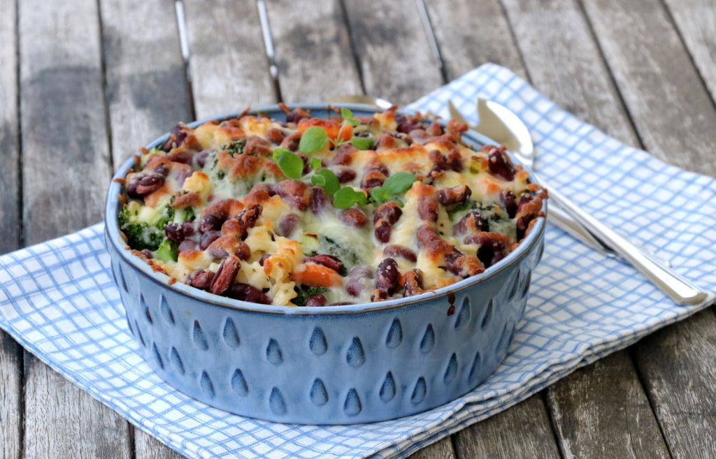 Krema pasta- og bønnegrateng