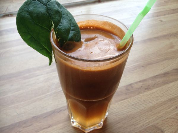 Juicing, en flytende vitaminbombe – informasjon & oppskrift
