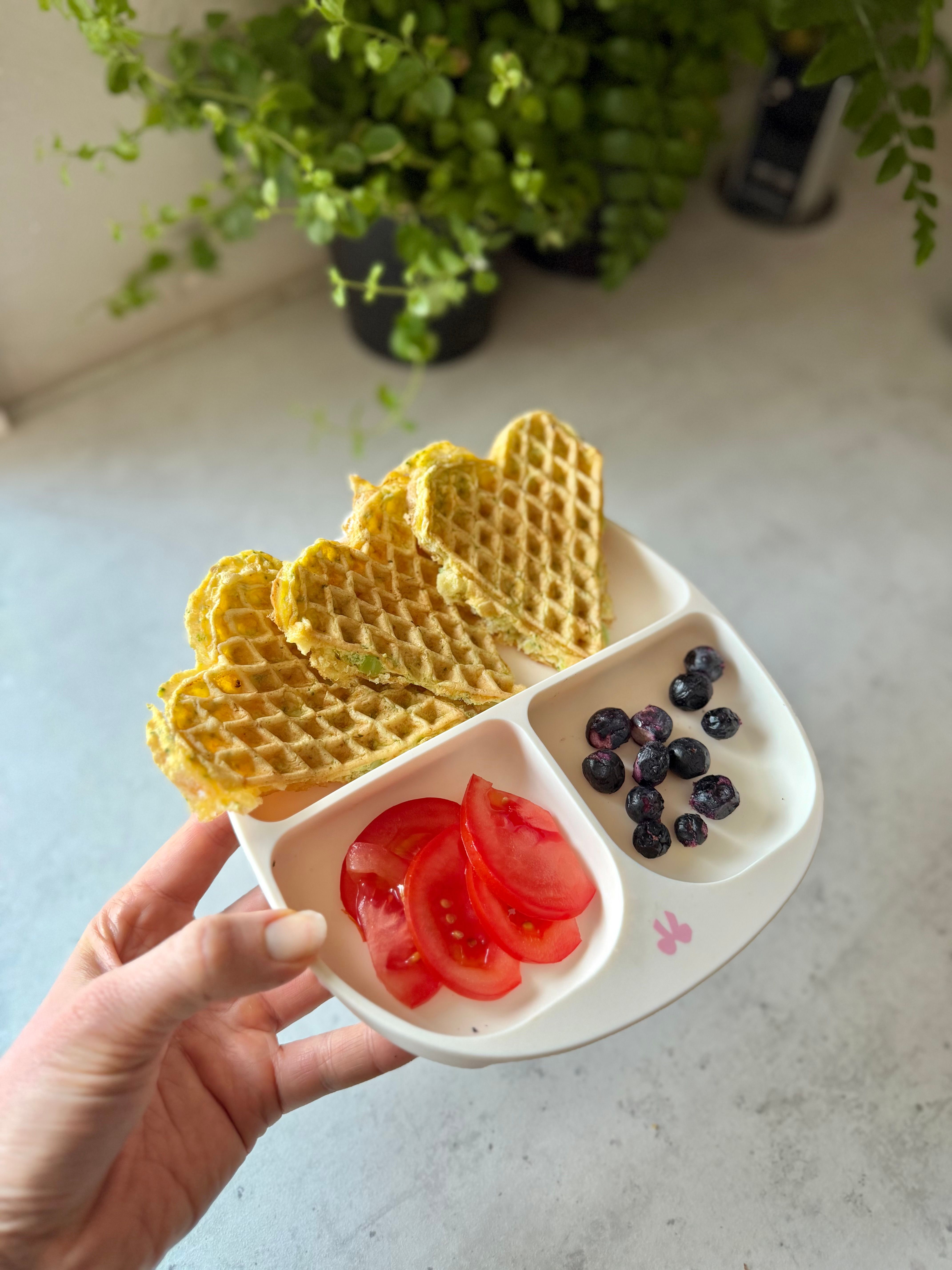 Vaffelomelett med grønnsaker - supermat for dei små!