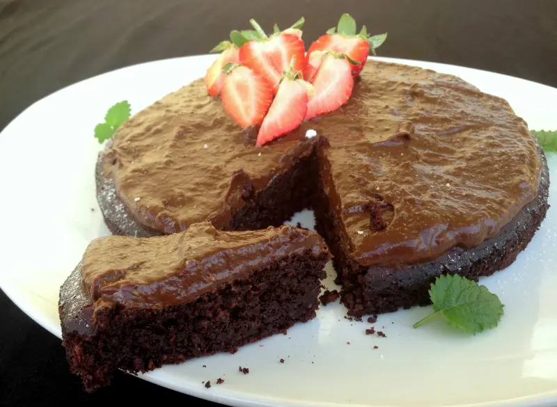 Saftig sjokoladekake – sukkerfri, glutenfri, melkefri