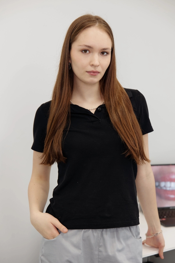 Єлизавета, Асистентка стоматолога