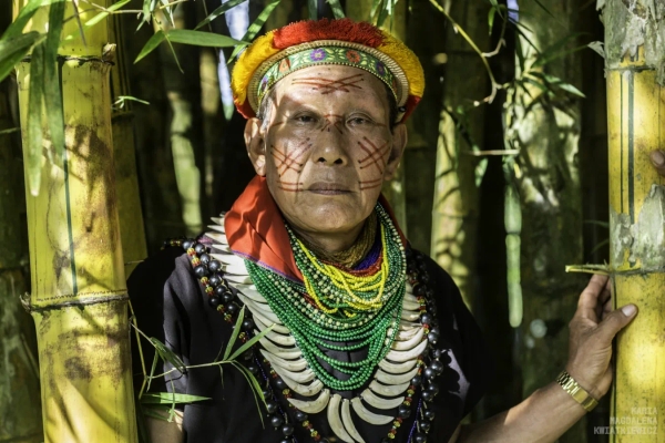 Kultury i Historie w Wersji Online: Zobacz Wirtualną Wystawę "Biżuteria Świata"