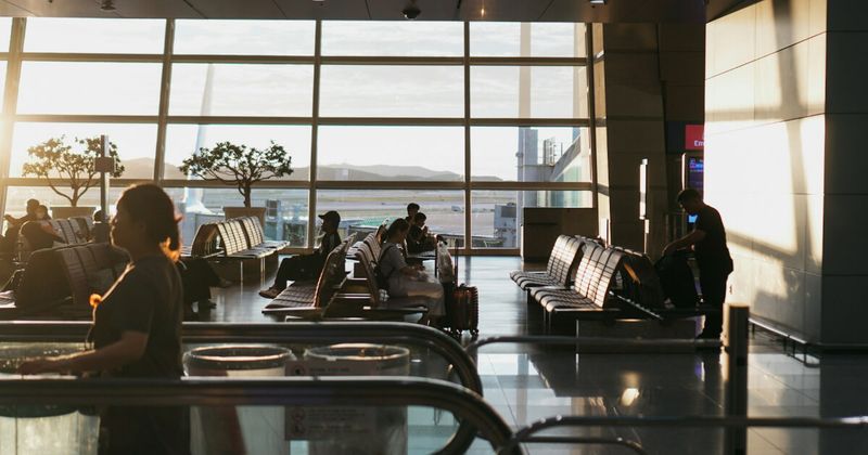 Airport departure lounge — knowing the right month to book Delhi–Bangkok flights in 2026 saves up to ₹25,000 return