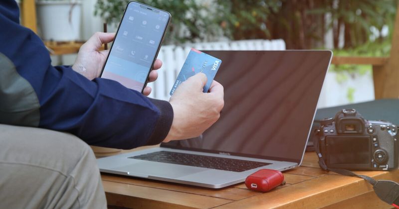 UPI payment international flight booking India — zero convenience fee trick cheaper than MakeMyTrip 2026