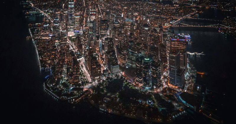 Cheapest month fly India to USA 2026 — New York City Manhattan skyline for Indian travellers comparing October November flight prices.
