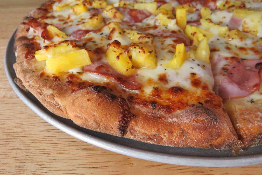 Close-Up Picture of Hawaiian Pizza | Westside Pizza