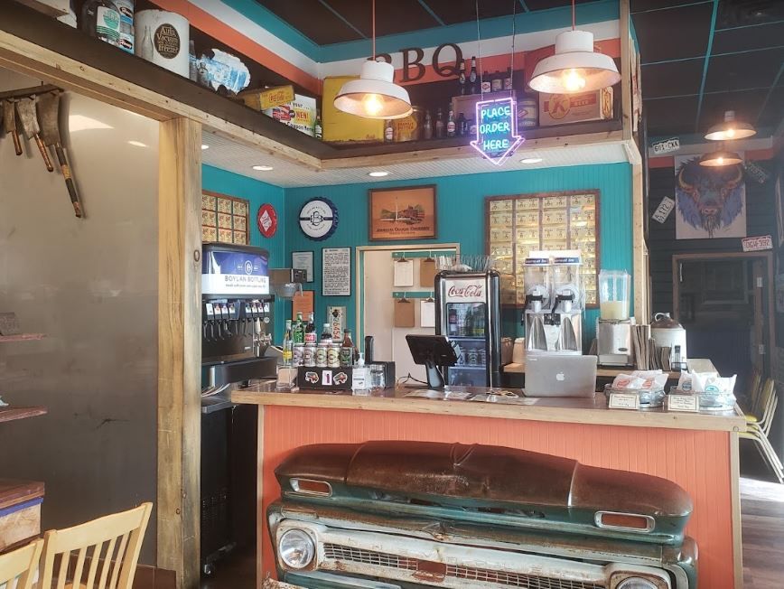 Roaming Buffalo Bar B-Que Golden