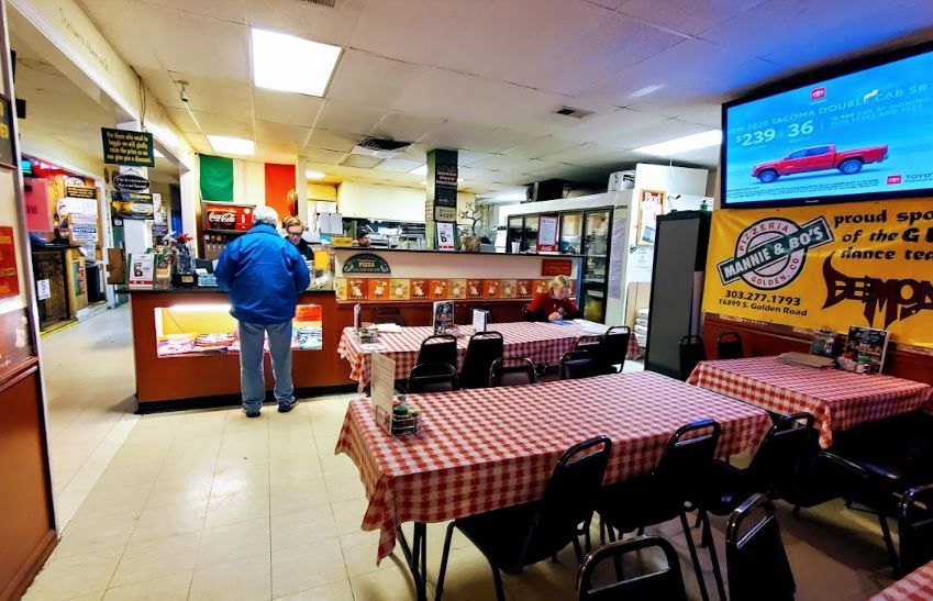 Mannie & Bo's Pizzeria