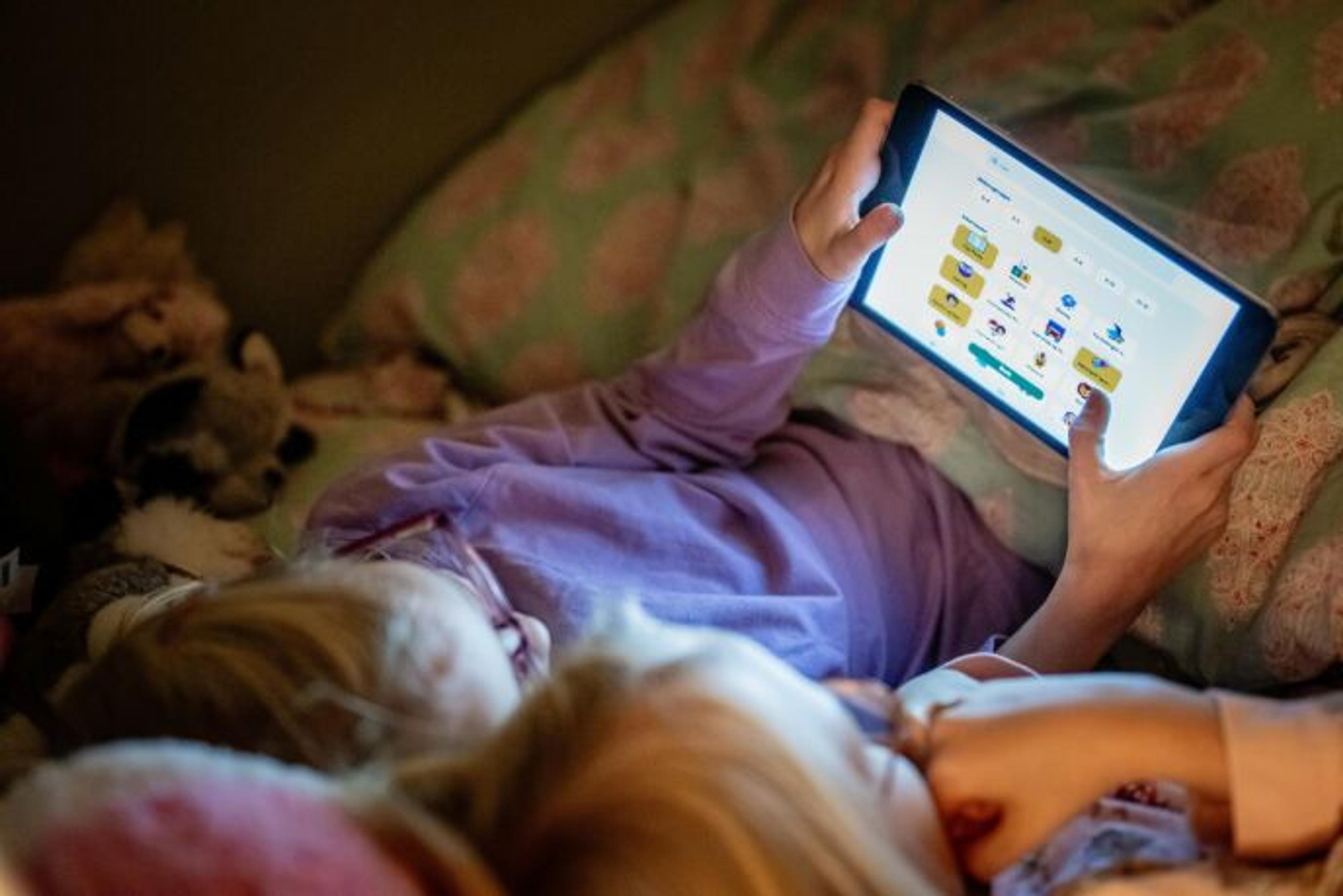 LYSTBETONT: Det blir morsommere å lese med bøkene hos Pickatale. Foto: Aller Concept Store