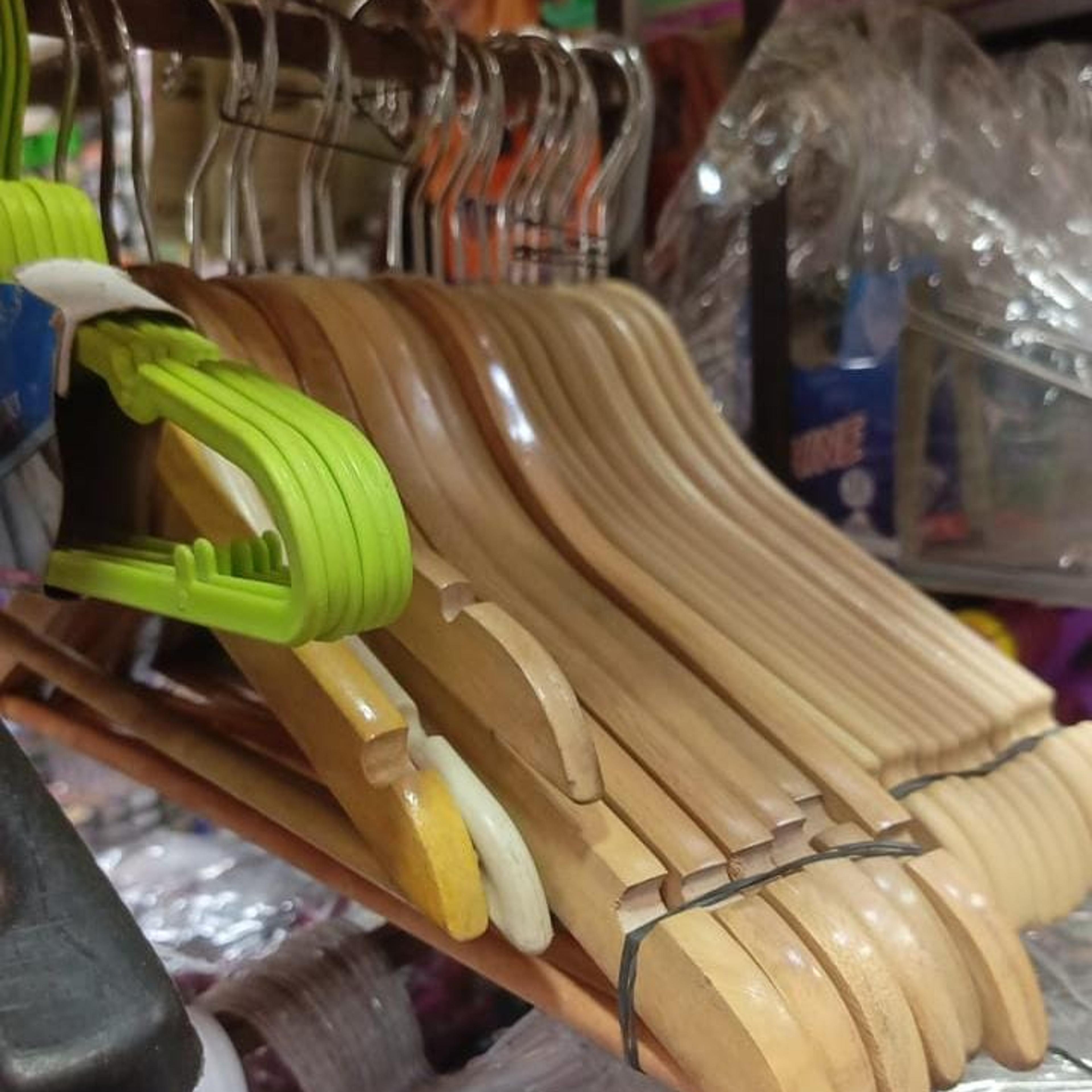 Premium Wooden Rotating Clothes Hanger - Thumbnail 6