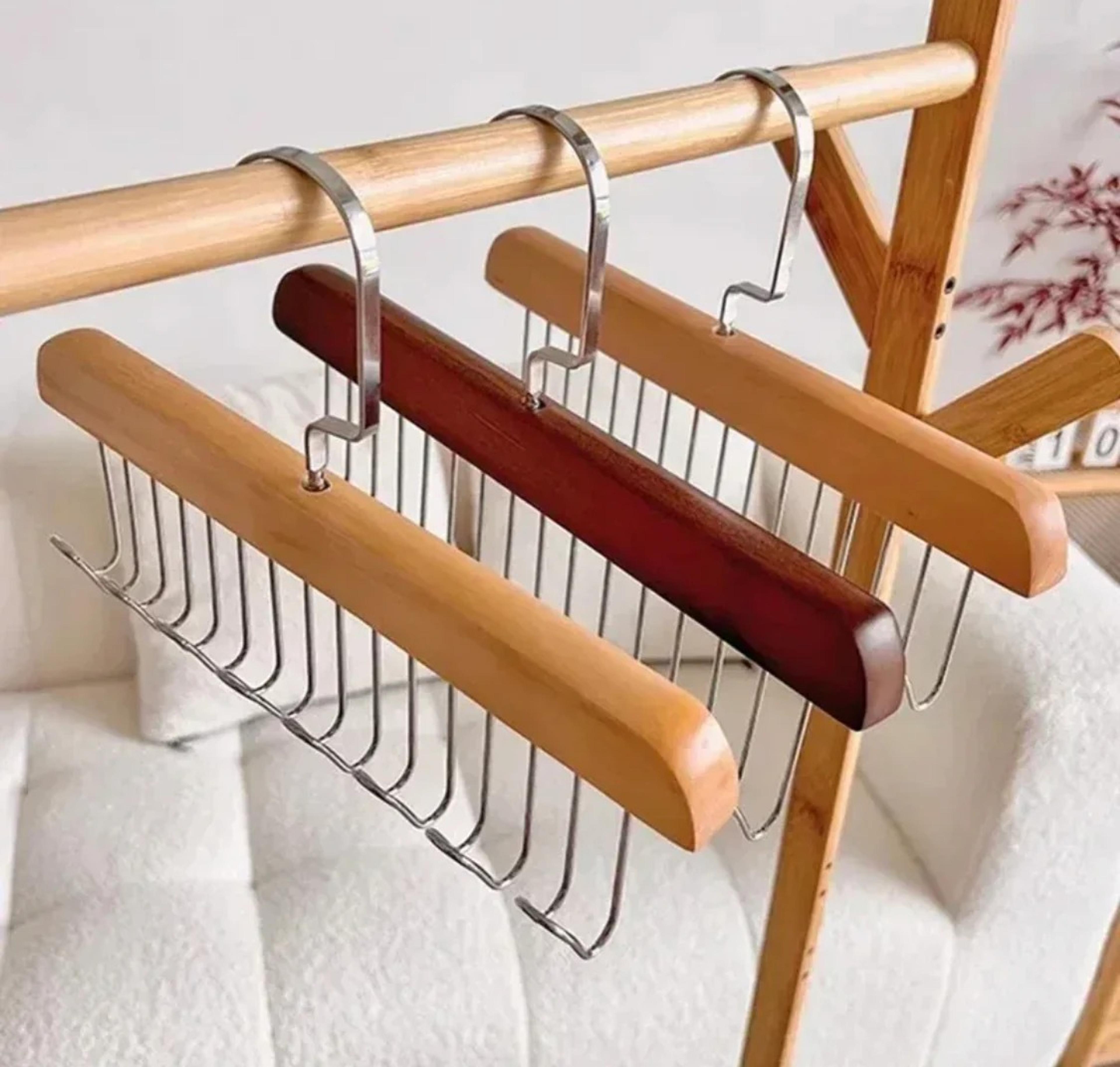 8‑Hook Wooden Accessory Hanger - Thumbnail 2