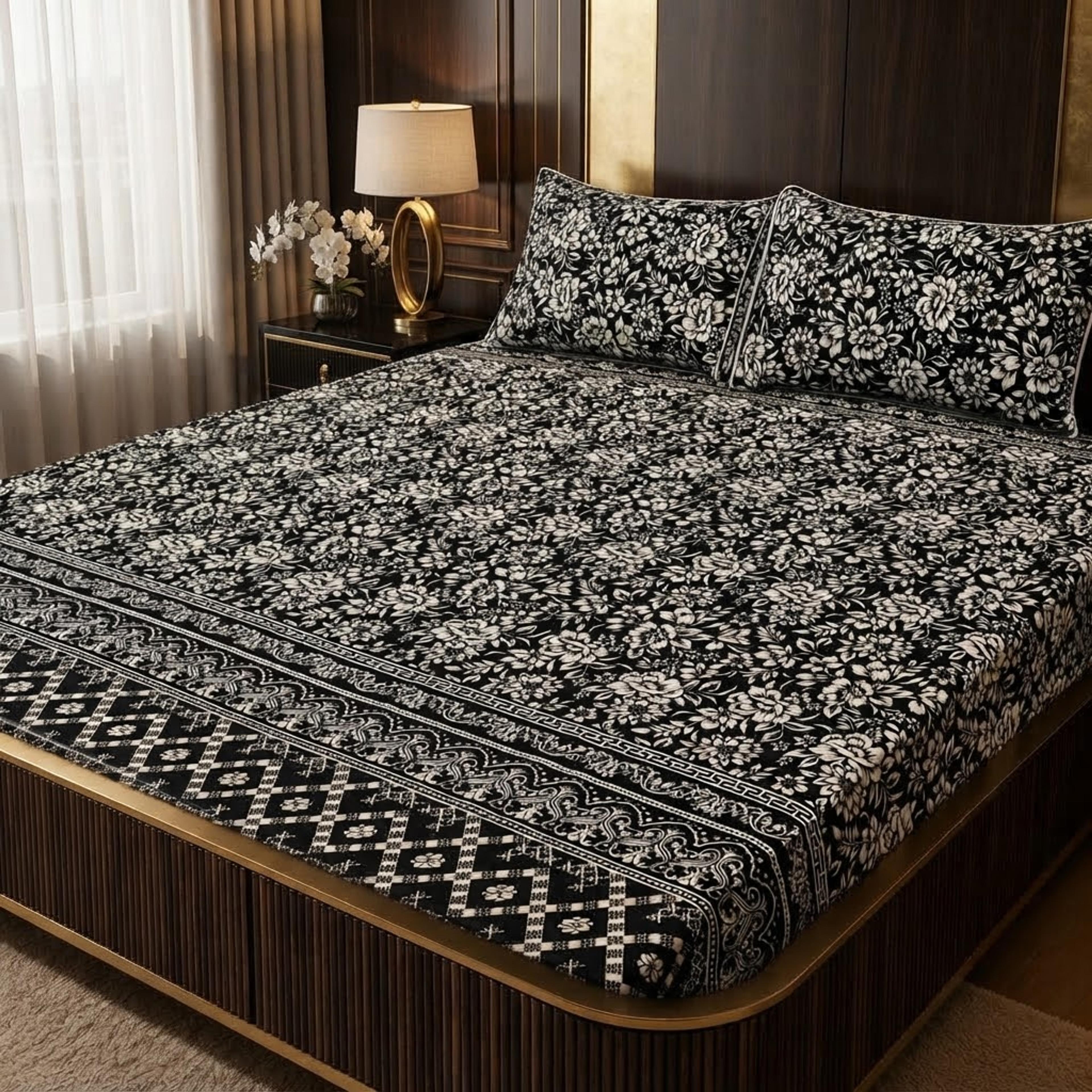 Onyx Blossom Bedsheet Set - Thumbnail 3