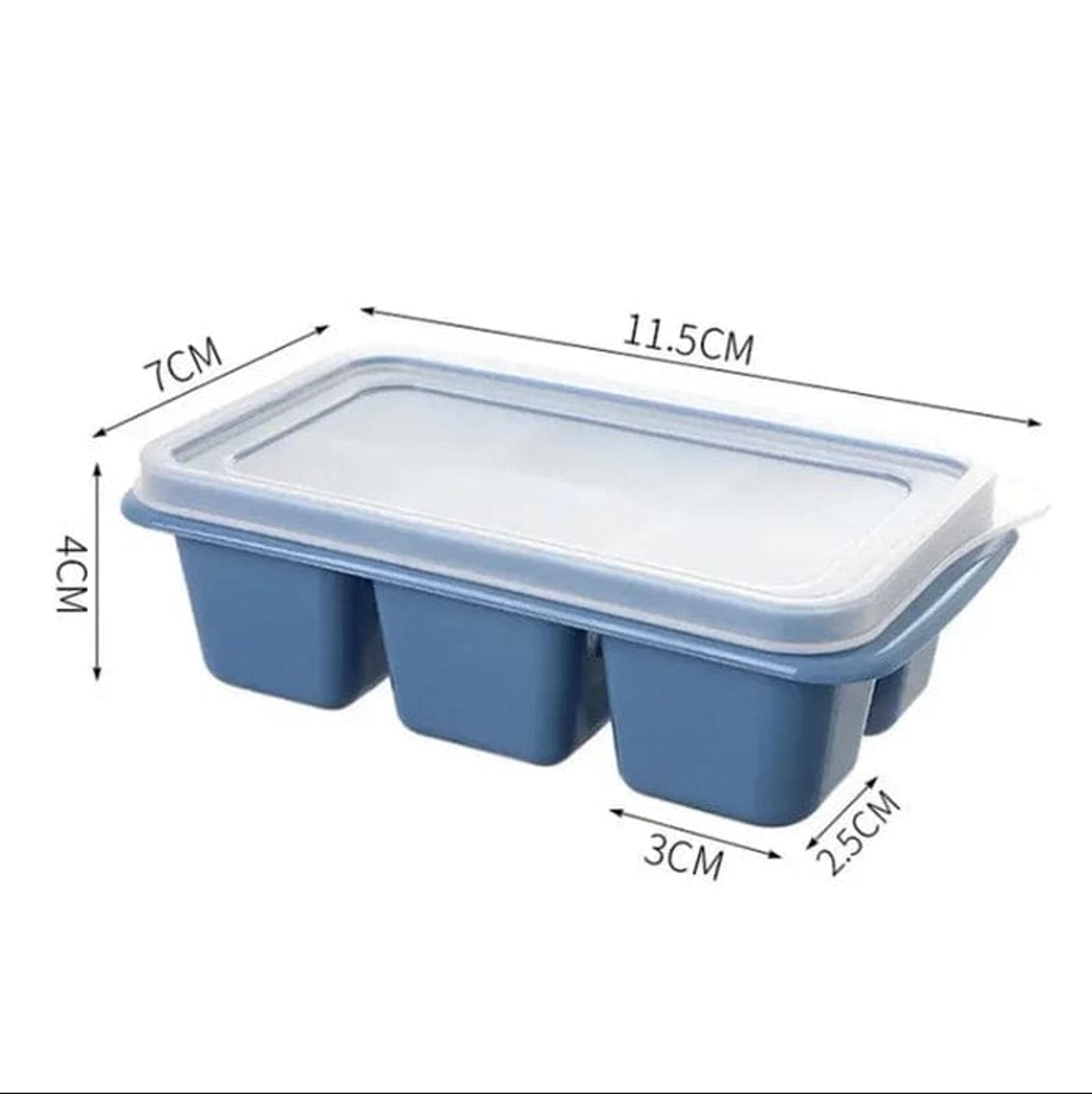 Reusable Silicone Ice Tray with Lid - Thumbnail 3