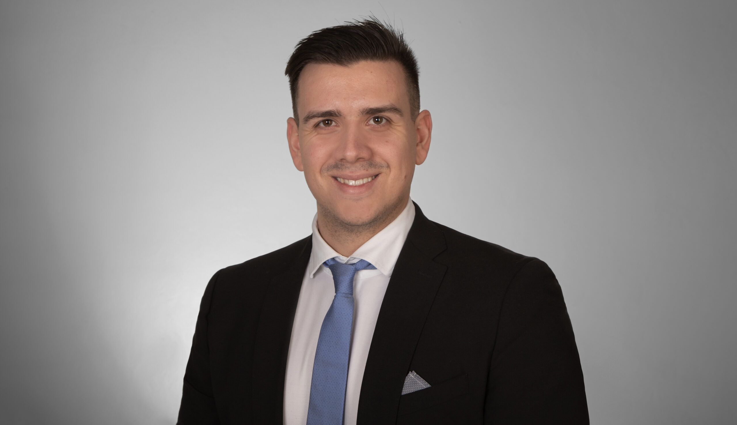 Ein Foto des Mitarbeiters Tomislav Miskic