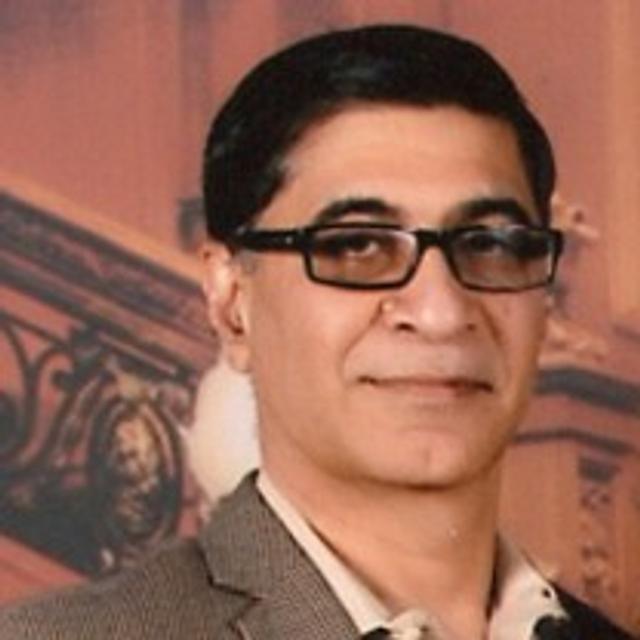 Rajeev Sakhuja headshot
