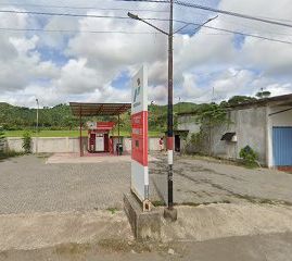Getting petrol for cars and bikes in Selong Belanak