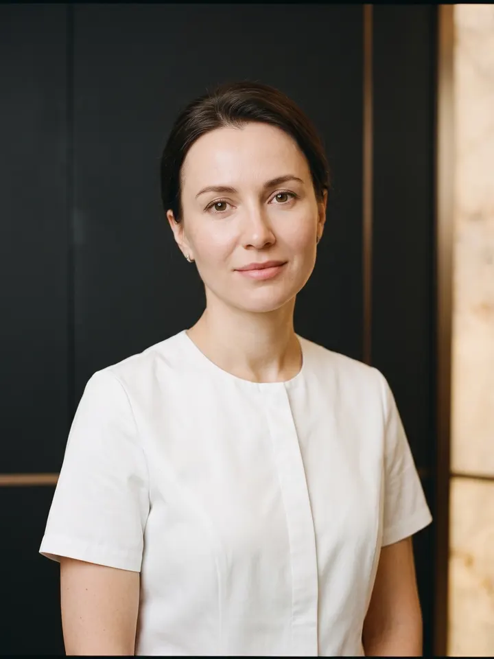Dr Elena Rastova