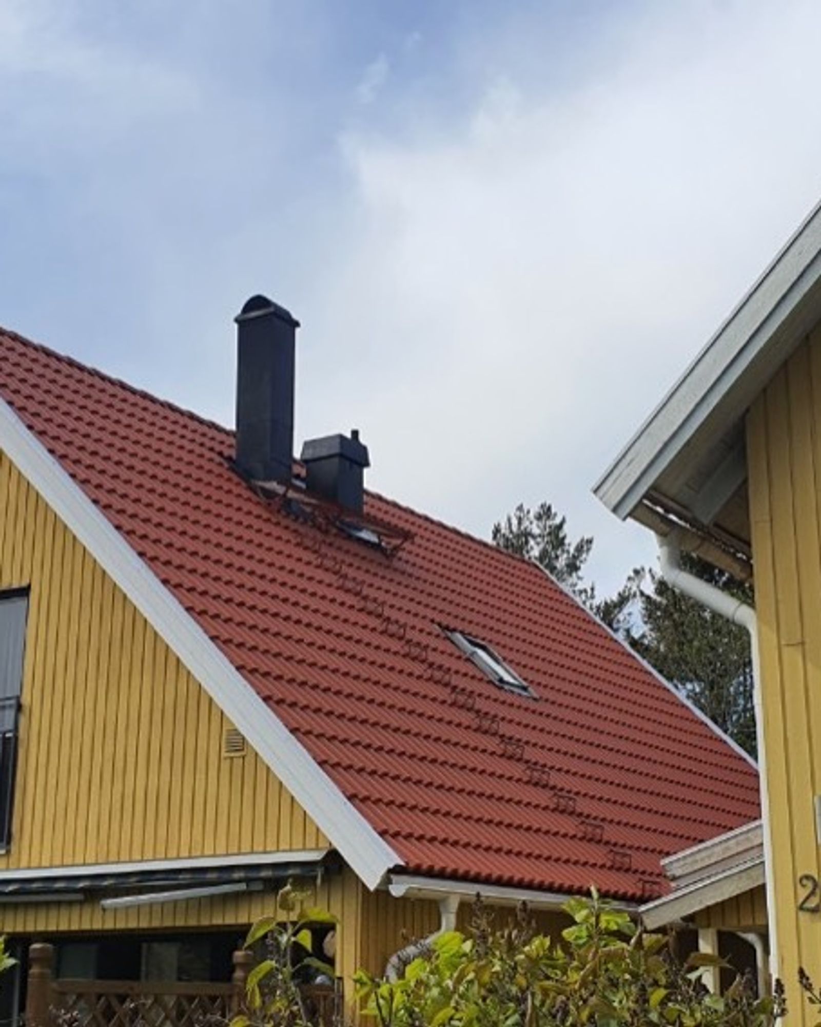 Takomläggning, Huddinge