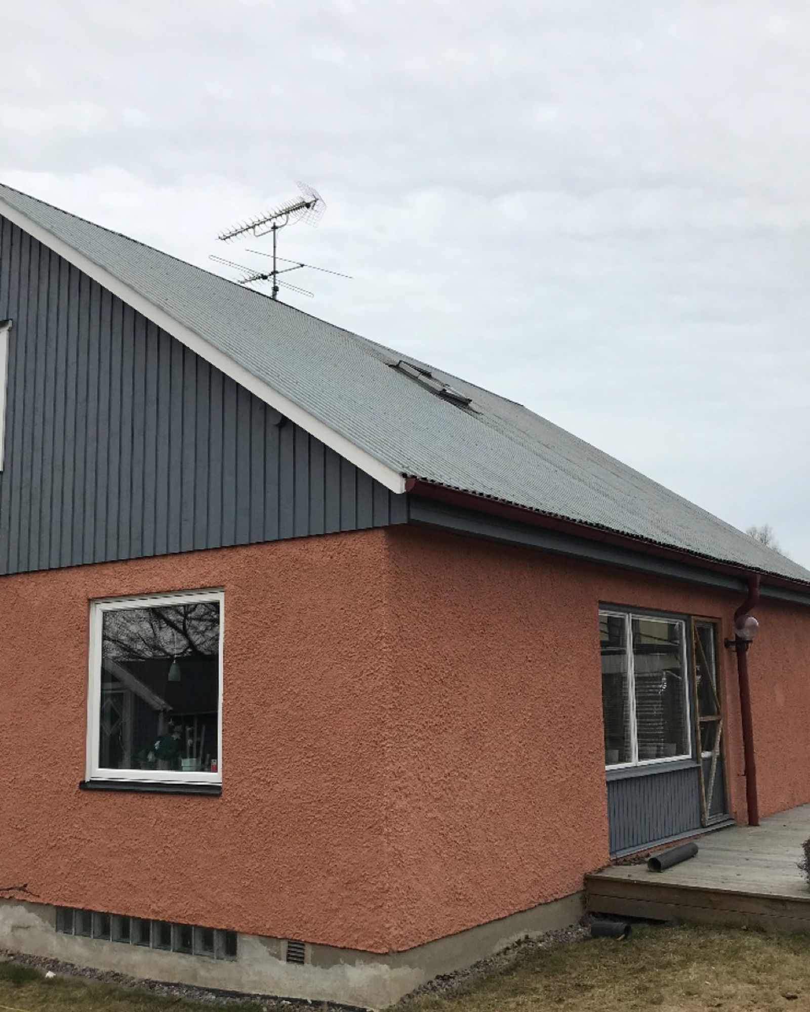 Takomläggning plåttak, Upplands Bro