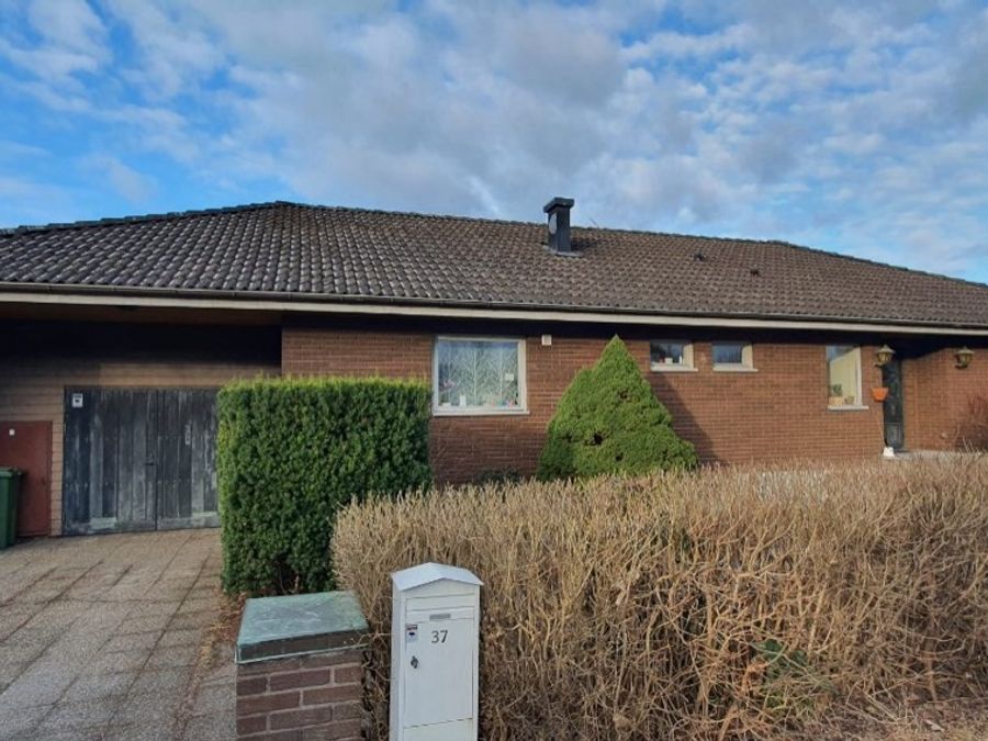 Takrenovering, Täby, bild 4
