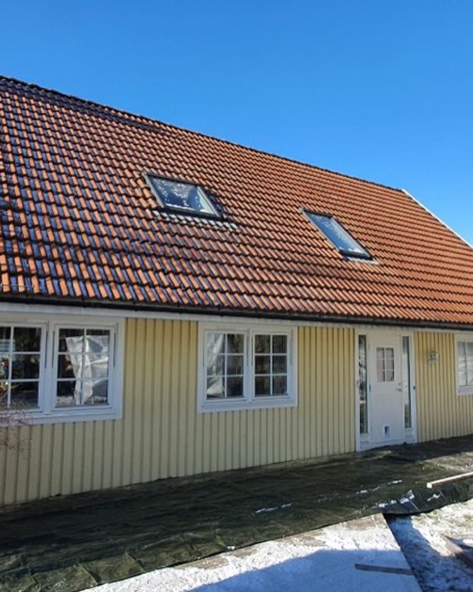 Takrenovering, Täby