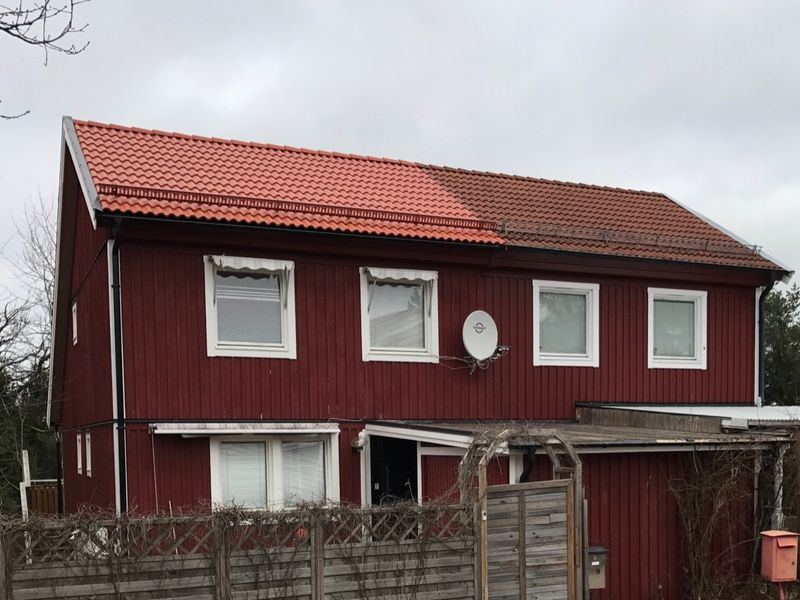 Timmerbacken, Tumba