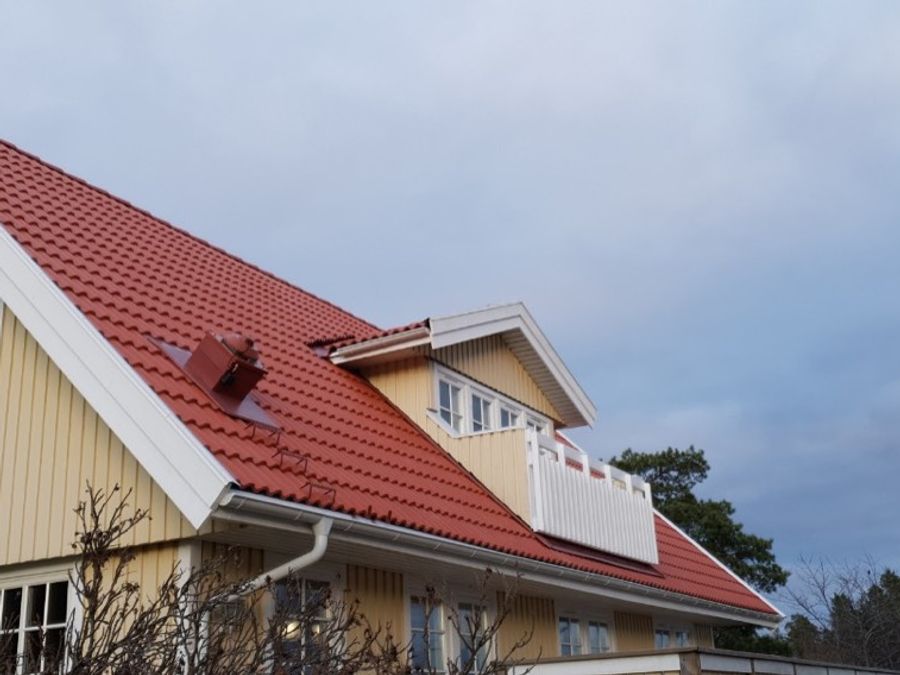 Takrenovering, Täby, bild 3