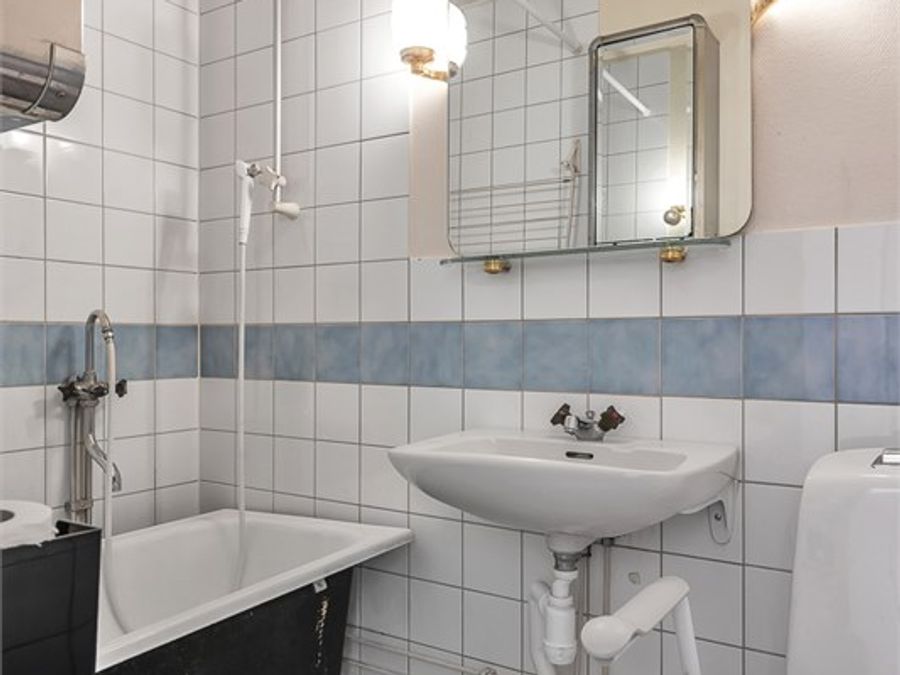 Takrenovering, Täby, bild 11
