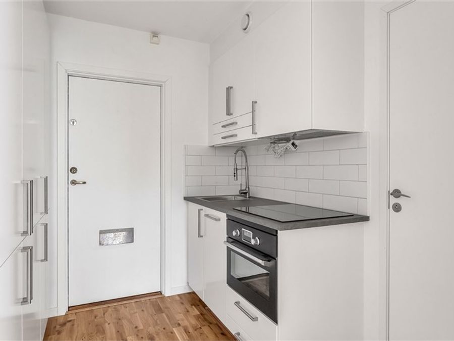 Takrenovering, Täby, bild 10
