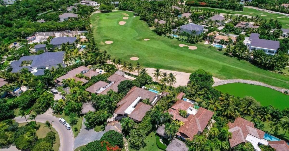 Villa Jaguey a Tropical Retreat with Golf Views and High Expansion Potential