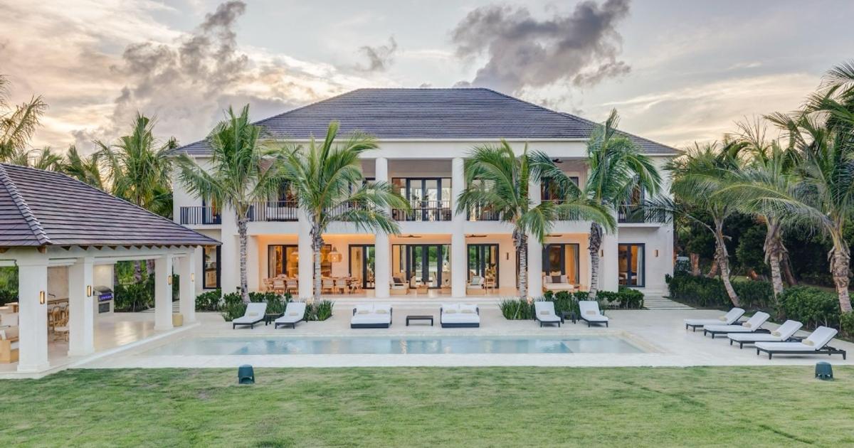 Spectacular Contemporary-Tropical Design Villa with Golf Views in Corales – Puntacana Resort & Club