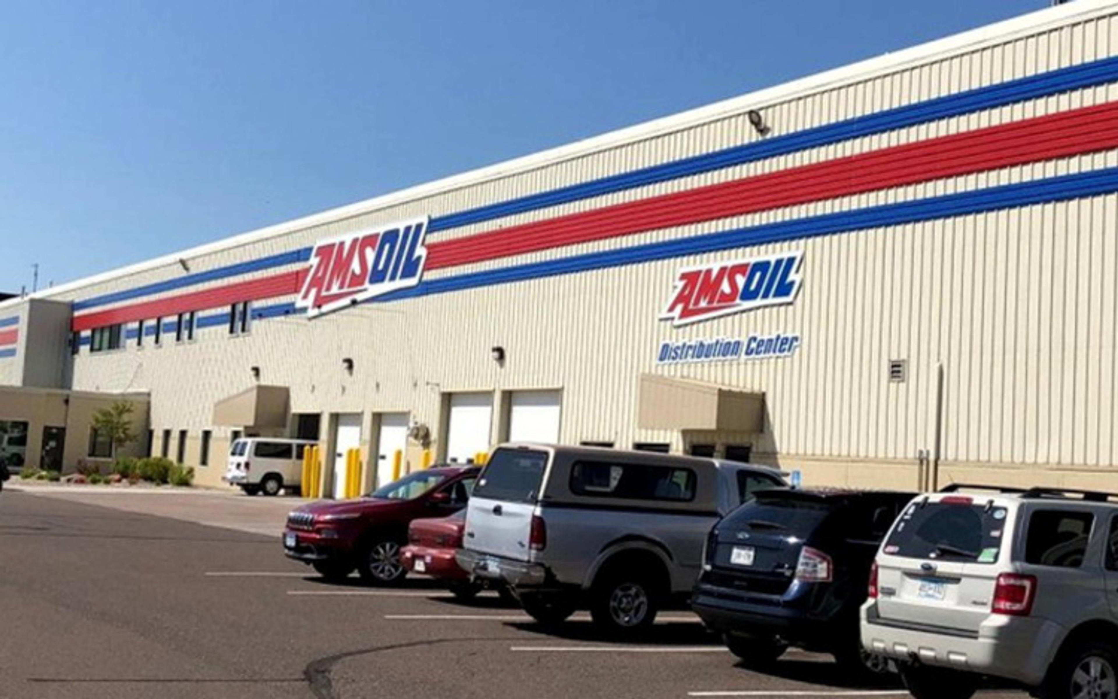 Amsoil là nhà sản xuất dầu nhớt danh tiếng tại Mỹ