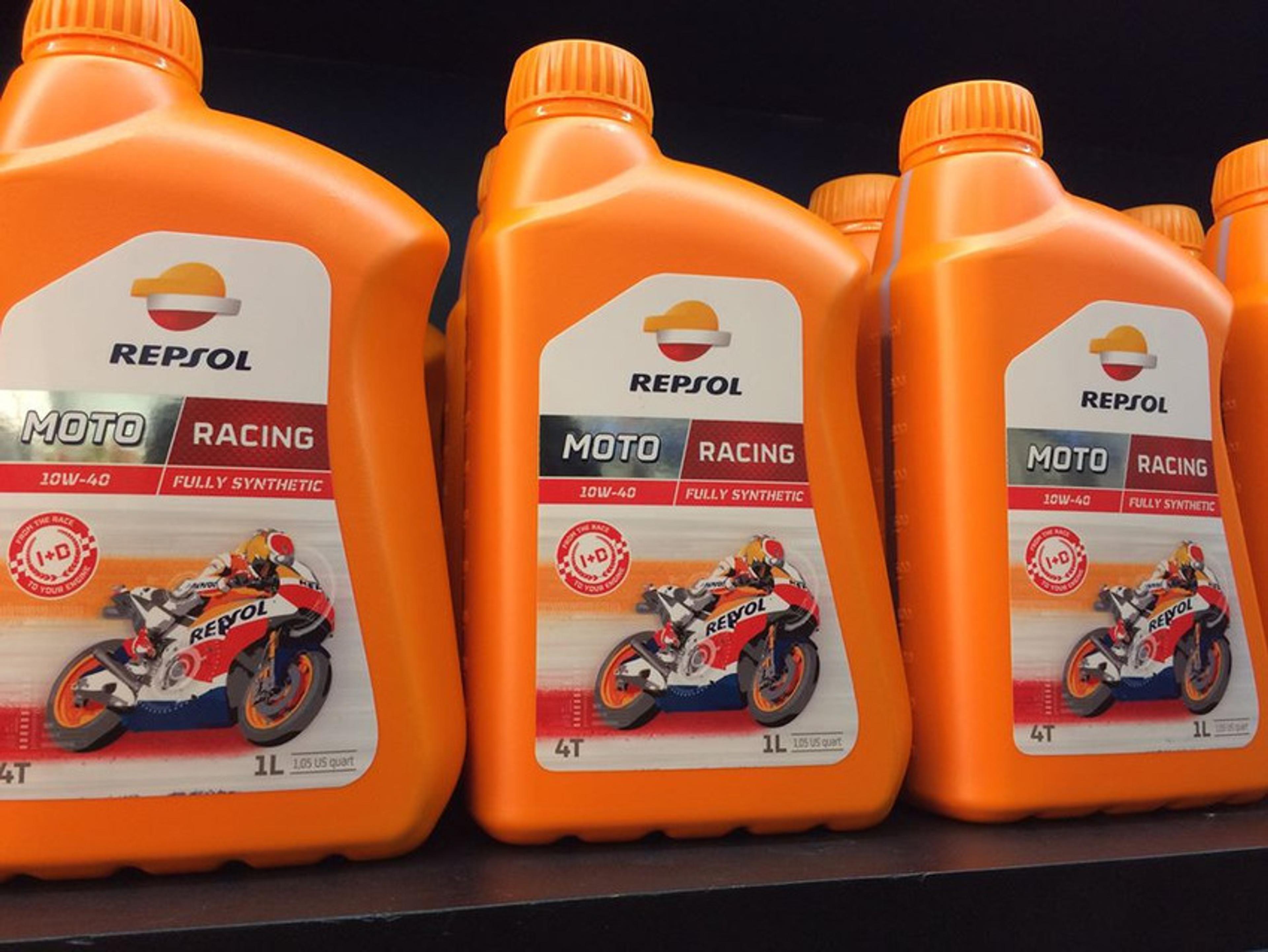 Dầu nhớt Repsol Racing là lựa chọn hoàn hảo cho dòng xe trên 150cc