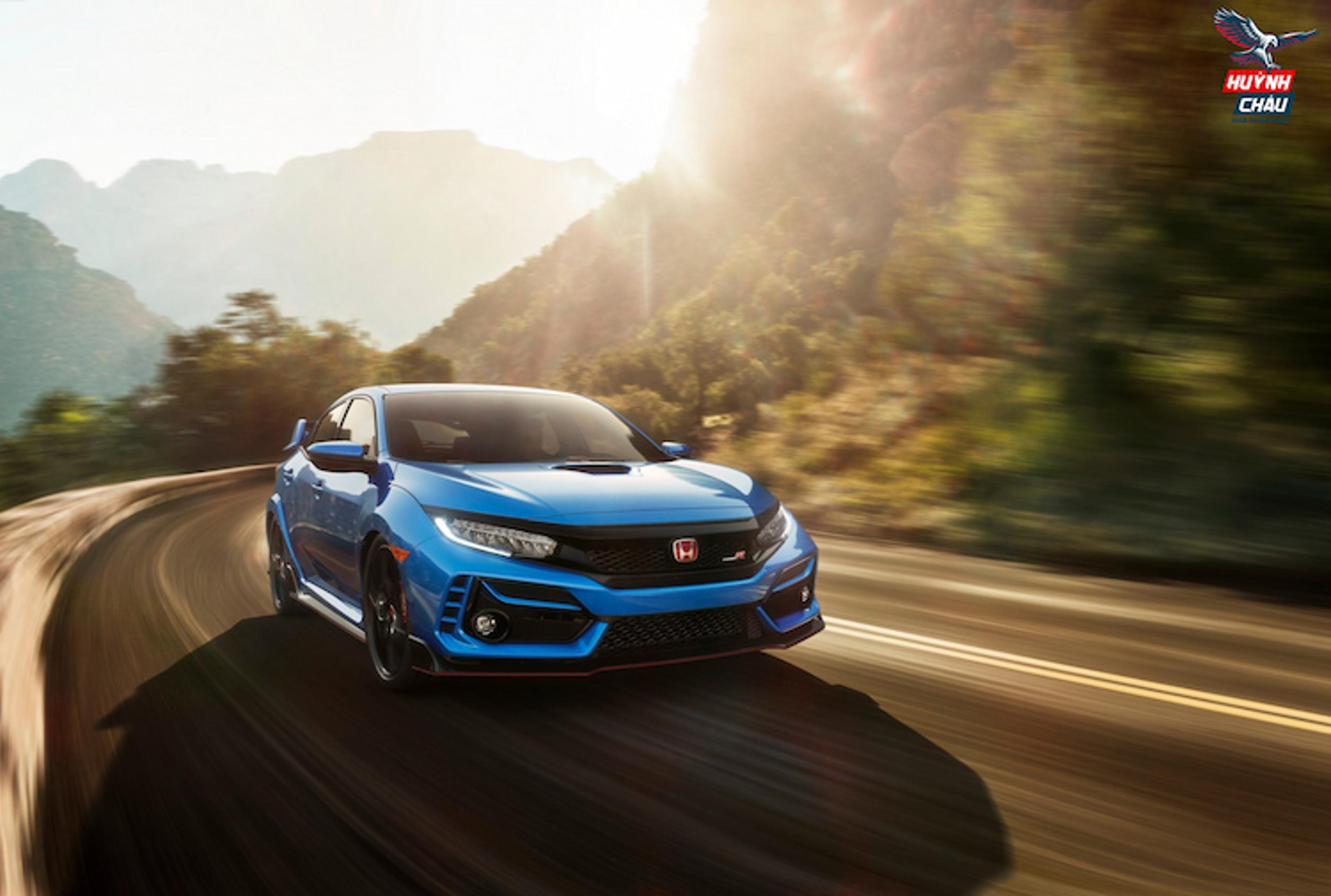 honda-civic-voi-hieu-suat-van-hanh-manh-me-can-loai-nhot-hao-hang-xung-tam-huynh-chau