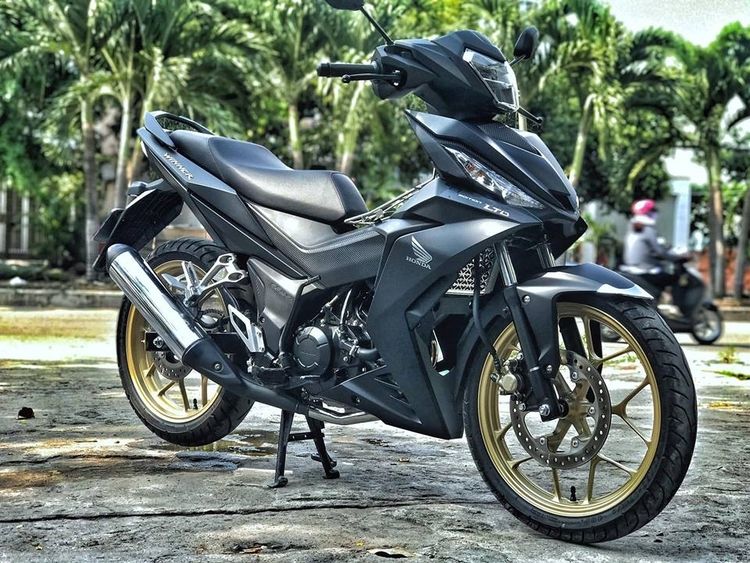Tổng hợp các loại nhớt Amsoil cho Winner tốt nhất hiện nay