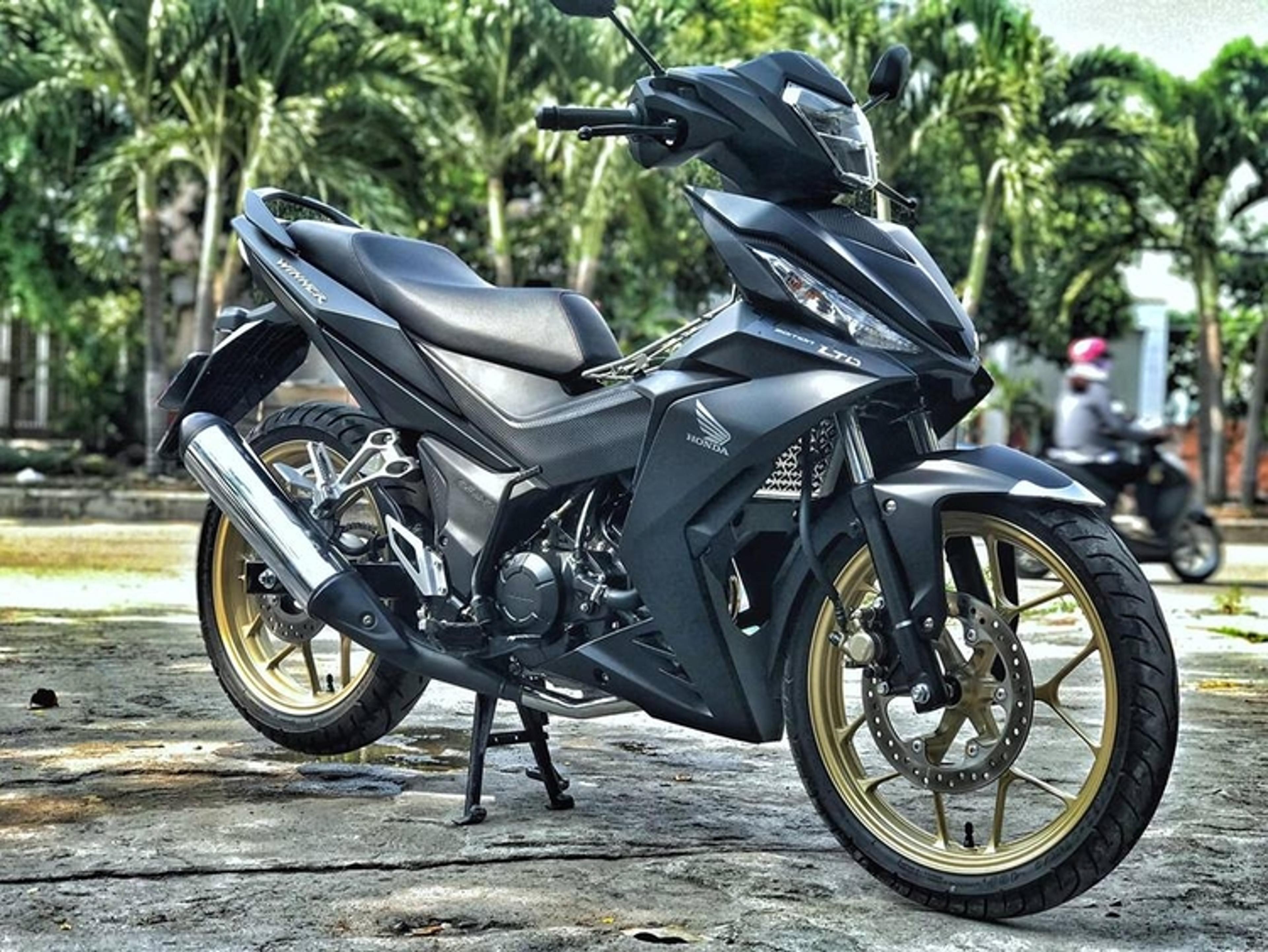 Tổng hợp các loại nhớt Amsoil cho Winner tốt nhất hiện nay