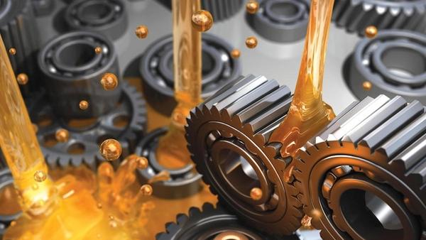 Cần chú ý những gì khi thay nhớt xe ô tô mùa lạnh?