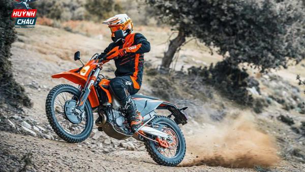 Đâu là lựa chọn nhớt chuẩn chỉnh cho xe cào cào Dirt bike