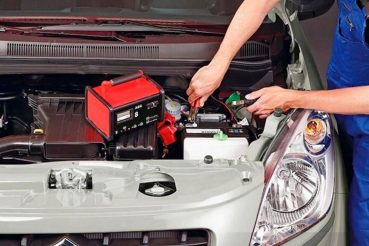 Bảo dưỡng ô tô sau Tết: Top 5 sản phẩm cần có