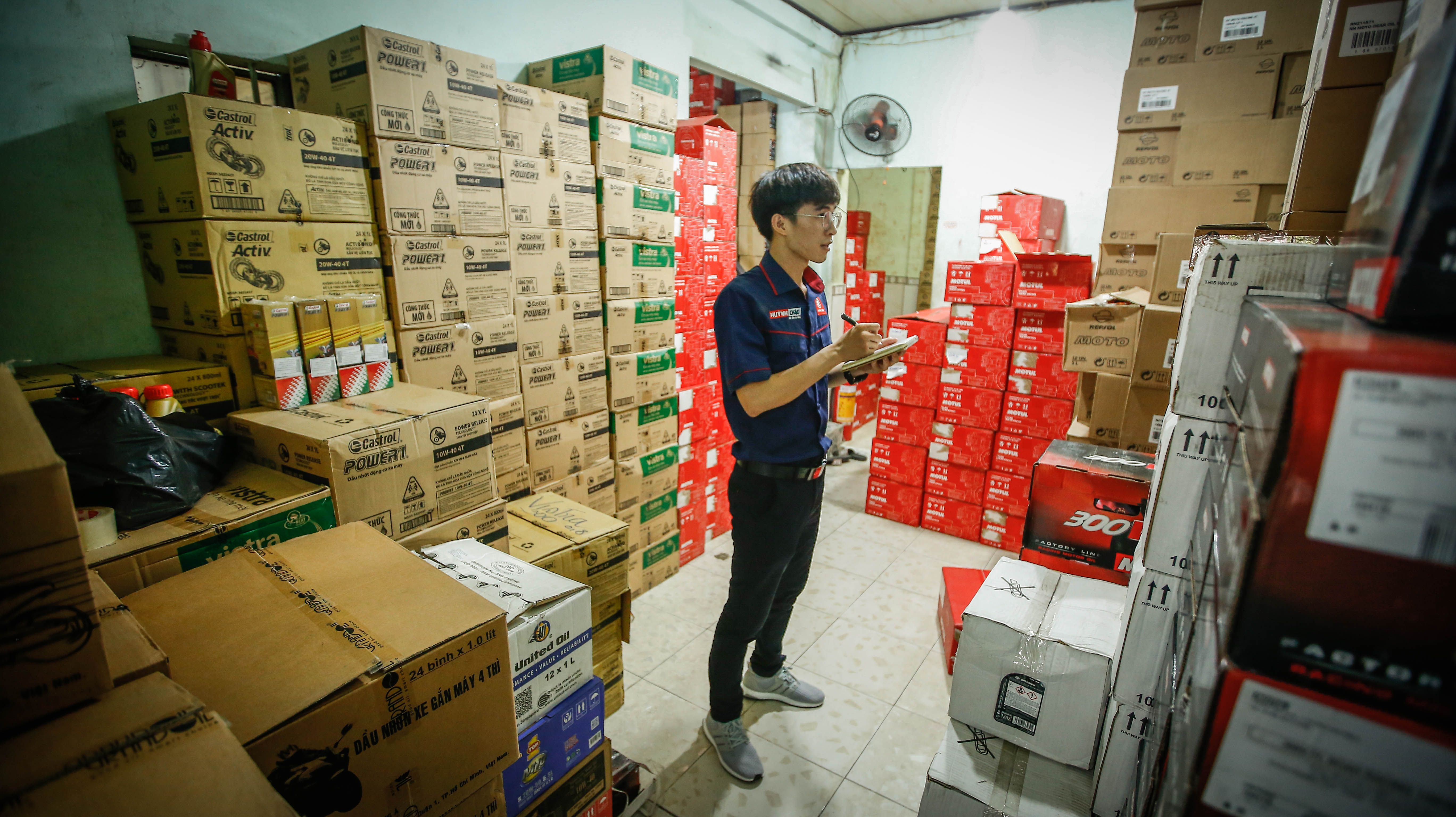 Những lưu ý để đại lý dầu nhớt mới thành công trên thương trường